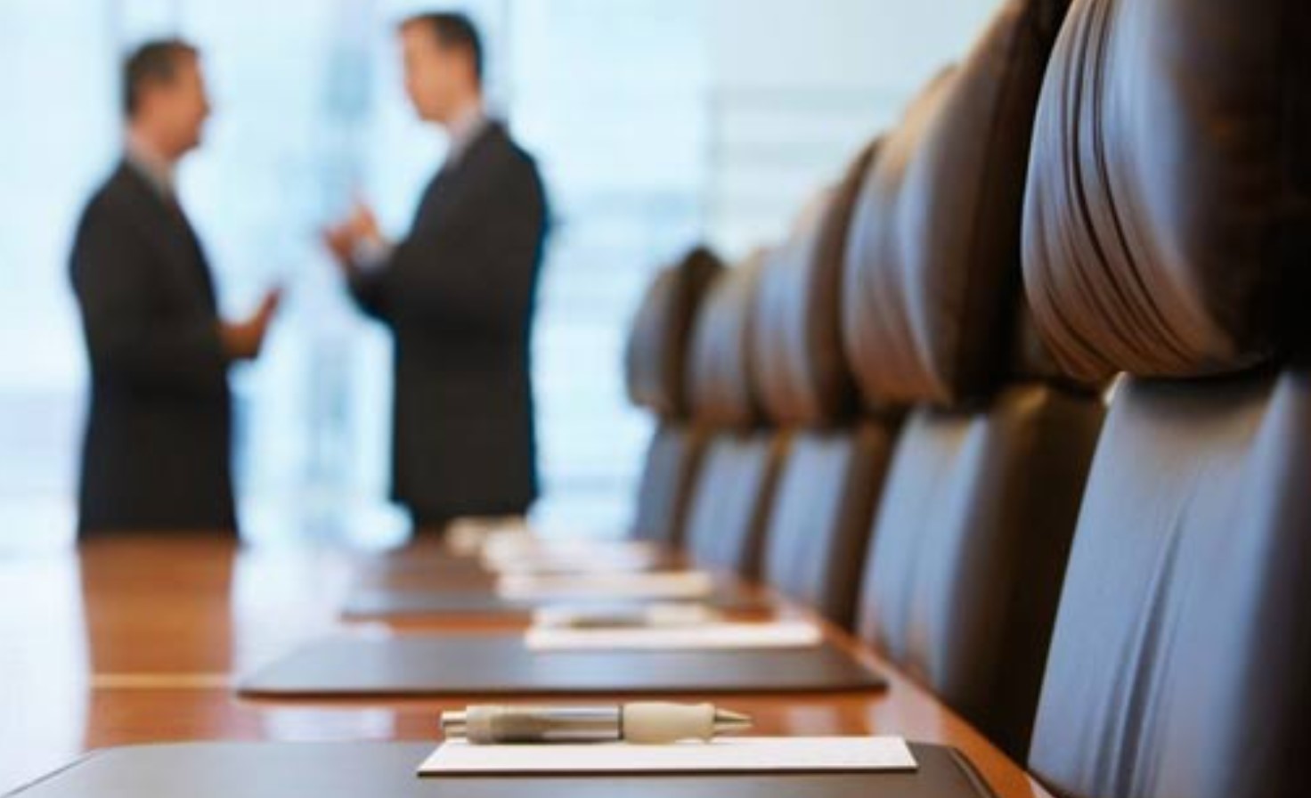 أكاديميون تناقش آلية ومنهجية الإشراف على طلبة الدراسات العليا بالجامعة